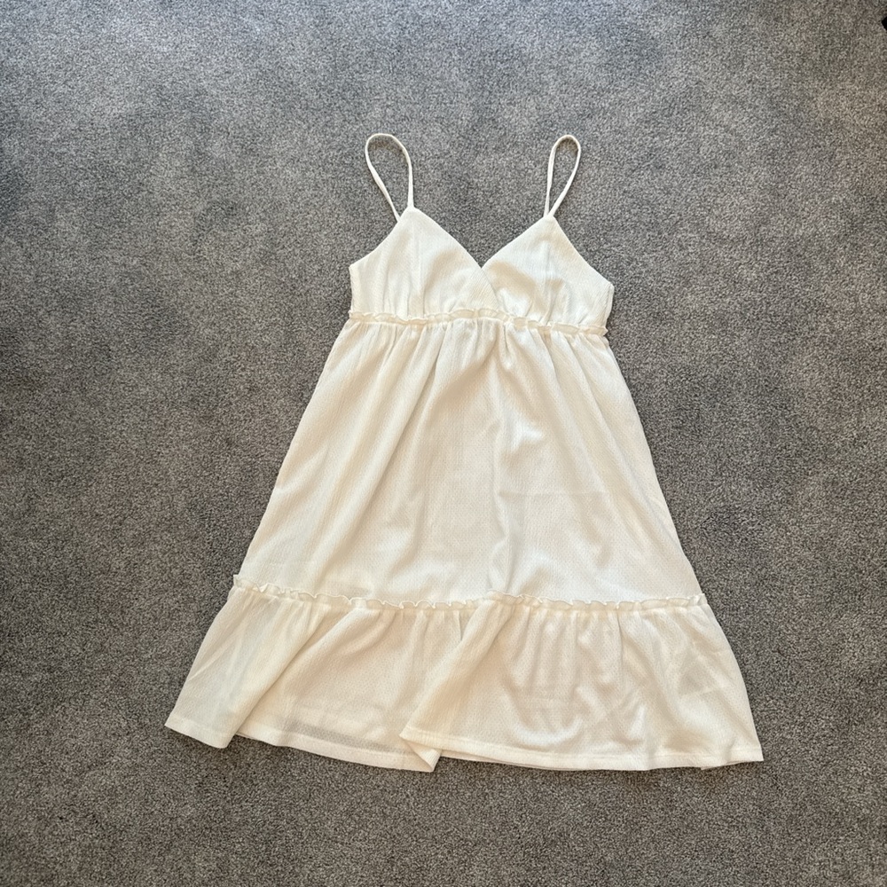 H&M white Chemise with Spaghetti Straps and Tiered Design